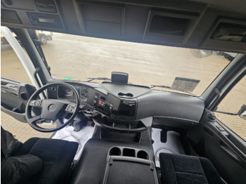 Mercedes Atego 1224 - Camión caja cerrada: foto 5