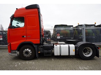 Cabeza tractora Volvo FH 420 ADR 5683000KM GLOBETROTTER: foto 1