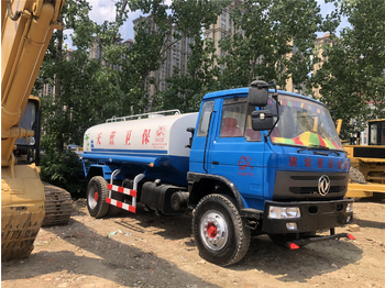 DONGFENG Water tanker truck - Cisterna camión