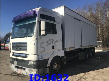 Isotérmico camión MAN 26.480 6x2 BDF: foto 1