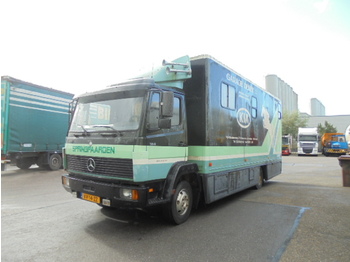 Transporte de ganado camión Mercedes-Benz 914: foto 1