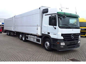 Transporte de bebidas camión Mercedes-Benz ACTROS 2546/Code XL/Schwenkwand/LBW Bär: foto 1