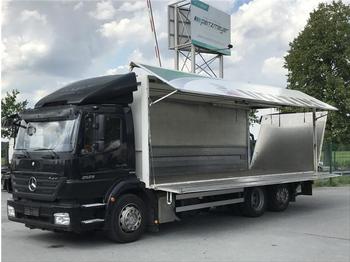 Transporte de bebidas camión Mercedes-Benz Axor 2629 L/NR 6x2: foto 1
