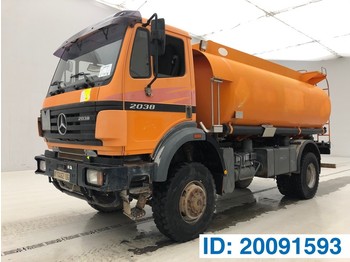 Cisterna camión para transporte de combustible Mercedes-Benz SK 2038 - 4x4: foto 1