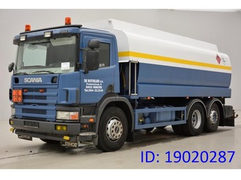 Cisterna camión para transporte de combustible Scania P124.420 - 6x2: foto 1