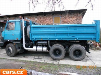Tatra T815-2 S3 - Volquete camión