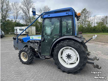 New Holland TN75 V smalspoor tractor - Tractor: foto 2