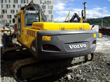 Volvo EC240BLC - Excavadora de ruedas