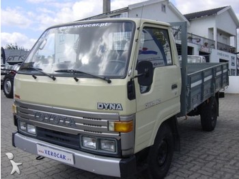 Toyota Dyna 150 - Volquete furgoneta
