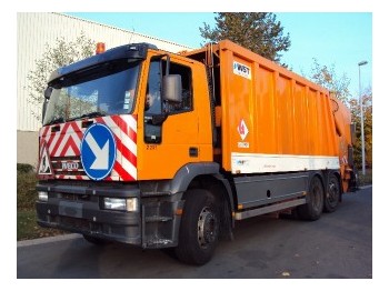 Iveco MP240E26 EURO 2 - Vehículo municipal