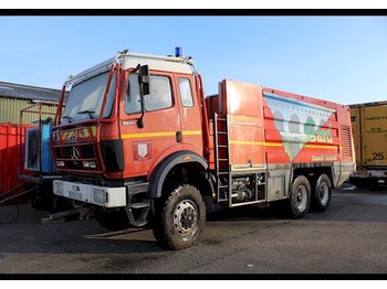 Camión de bomberos Mercedes-Benz 2635 AK 6X6: foto 1